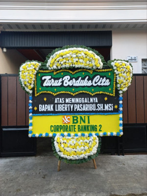 Papan Bunga Duka di Tampahan